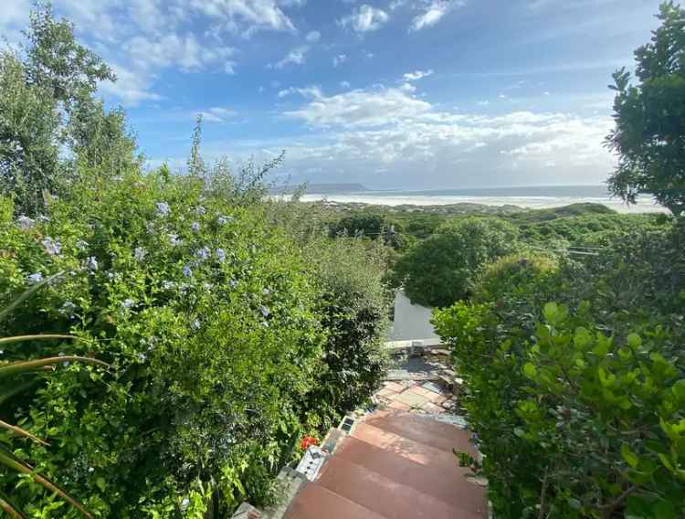 4 Bedroom Coastal House For Sale in Chapmans Peak