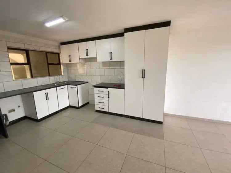 3 Bedroom Apartment For Sale in Montclair