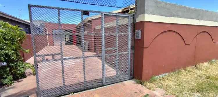 3 Bedroom House For Sale in Schaapkraal