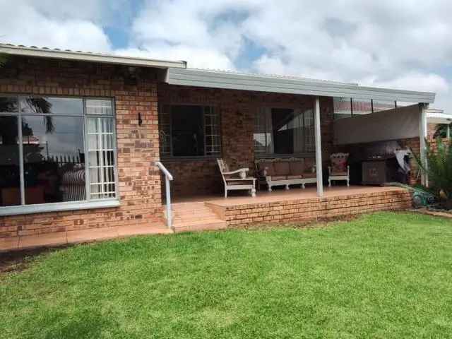 3 Bedroom Townhouse in Rant En Dal - Trovit Homes