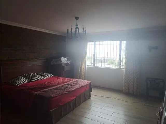 6 Bedroom house for sale in Ocean View, Durban - Trovit Homes