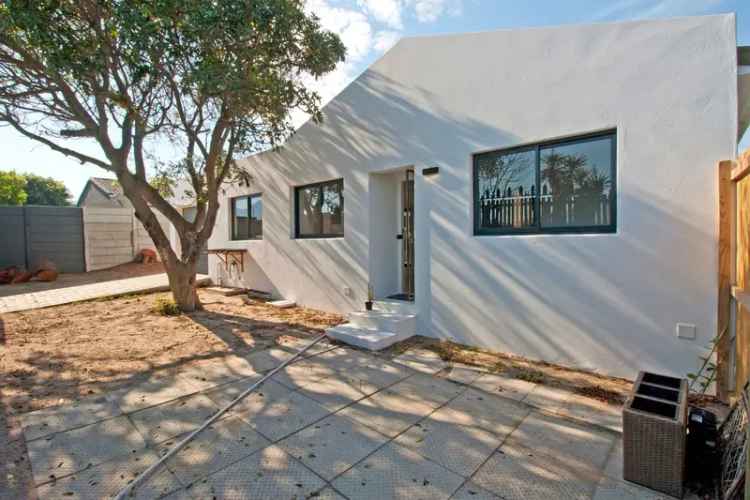 3 Bedroom House For Sale in Faerie Knowe