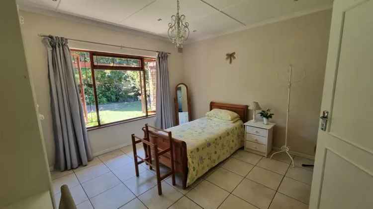 4 Bedroom House for Sale in Eden George