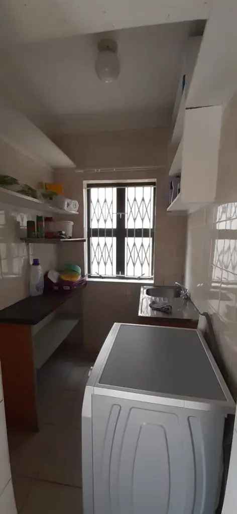 2 Bedroom Apartment To Let in Woodhaven
