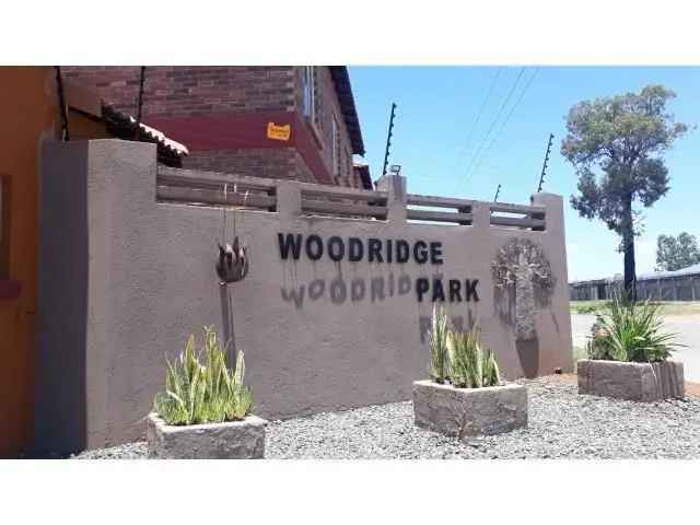 3 Bedroom Apartment To Let in Waterval East