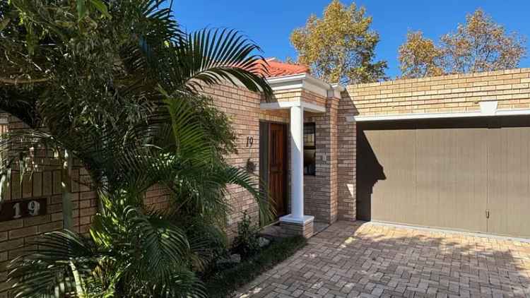 3 Bedroom Townhouse for Sale in Heather Park George