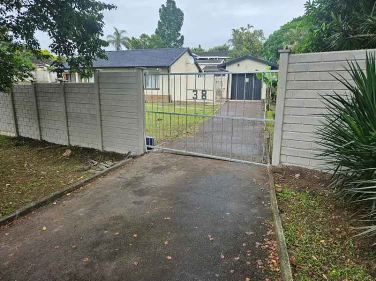 3 Bedroom Freehold To Let in Yellowwood Park