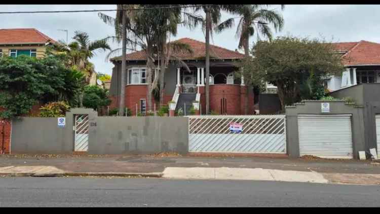 4 Bedroom House for Sale in Glenwood Durban