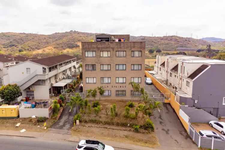 2 Bedroom Apartment For Sale in Reservoir Hills