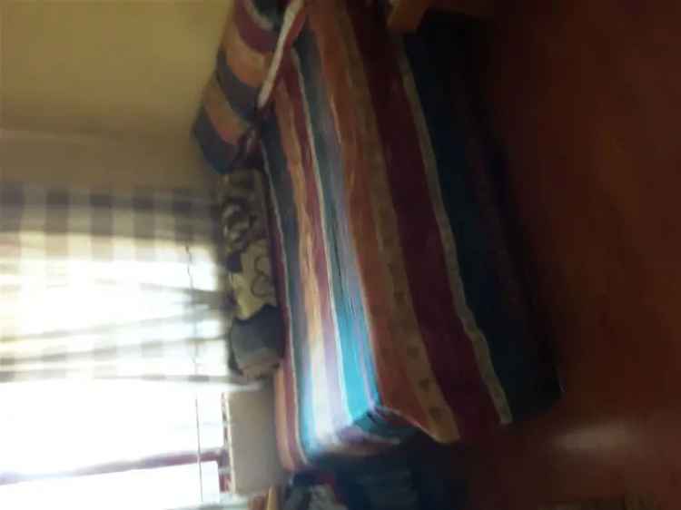 3 Bedroom Townhouse To Let in Montclair