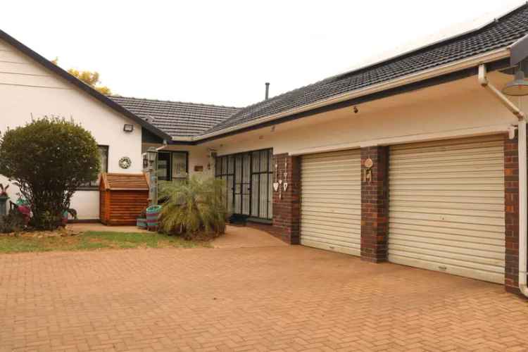 3 Bedroom Family Home For Sale in Parkdene
