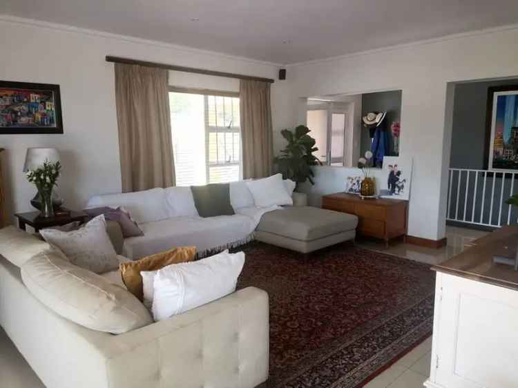 3 Bedroom House To Let in Rome Glen