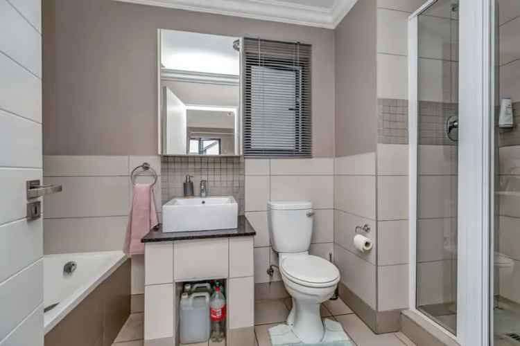 1 Bedroom Apartment To Let in Broadacres