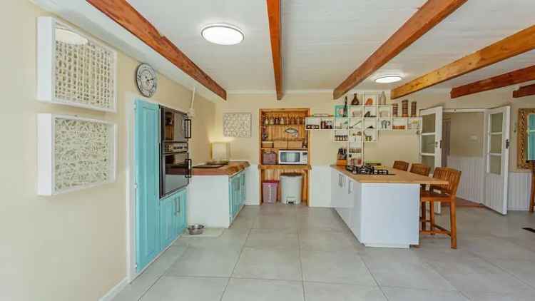 4 Bedroom Hoekwil Farm House for Sale