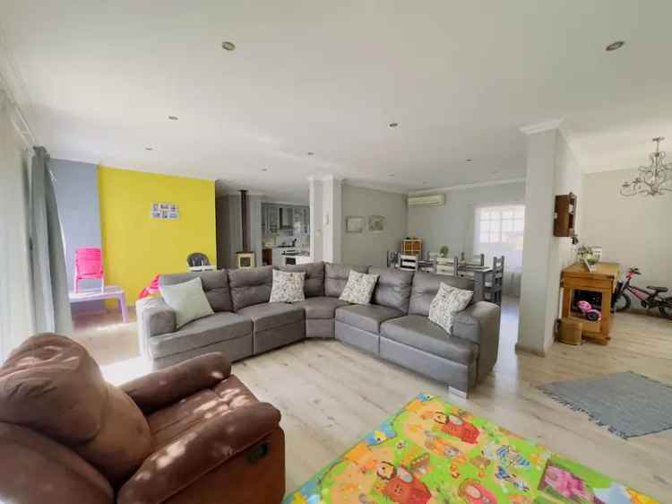 3 Bedroom House For Sale in Albemarle