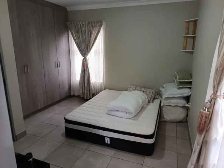 3 Bedroom House for Sale in Parkdene EasySell Standard Bank