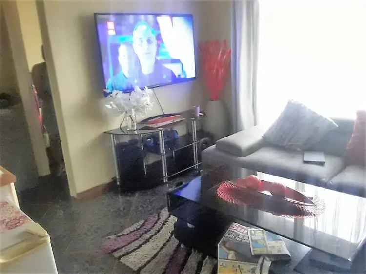 3 Bedroom Apartment To Let in Montclair