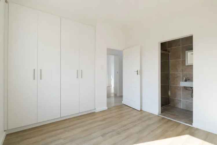 3 Bedroom House For Sale in Capri Village