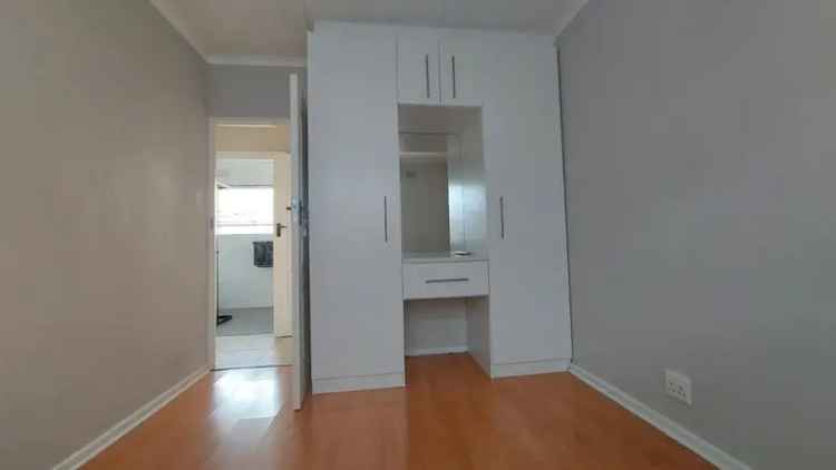 4 Bedroom House for Sale in Bothasig Milnerton