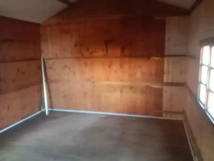 1 Bedroom Freehold To Let in Yellowwood Park