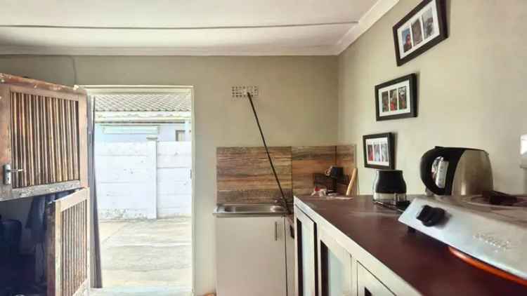 2 Bedroom House for Sale in Merebank East Durban