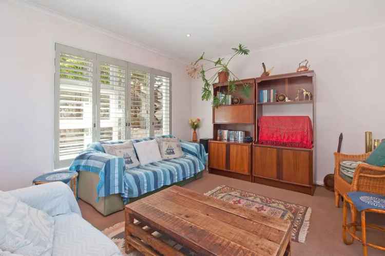 4 Bedroom House For Sale in Kommetjie