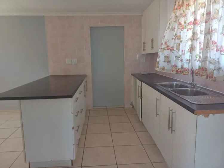 1 Bedroom flat to rent in Firgrove, Somerset West