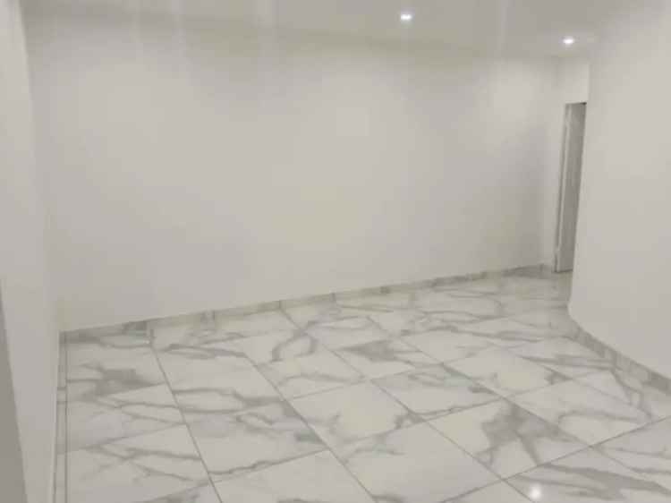 2 Bedroom apartment to rent in Bluff, Durban